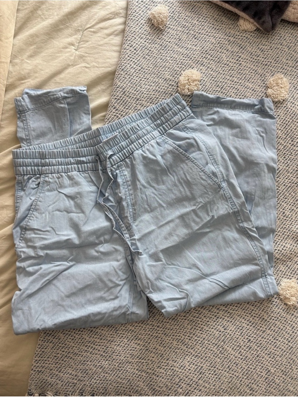 Gap easy pants in light blue - Picture 2 of 4